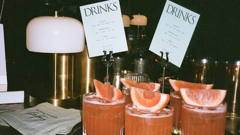 Drinks with the Endless Girls